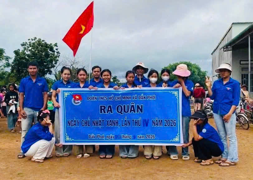 ĐOÀN XÃ ĐẮK PHƠI HƯỞNG ỨNG "CHỦ NHẬT XANH" LẦN THỨ IV NĂM 2026: ĐỒNG HÀNH MANG TẾT TRUNG THU ẤM ÁP ĐẾN CHO THIẾU NHI